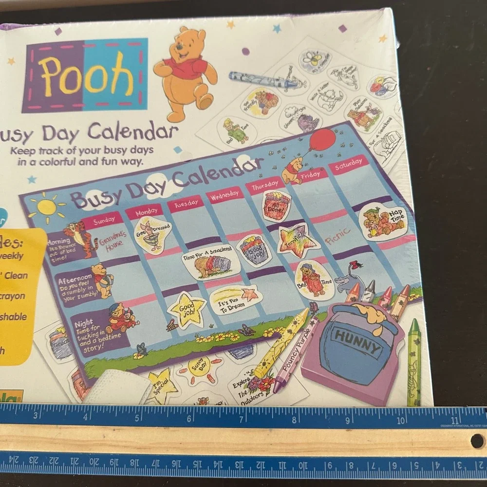 VTG 1996 Winnie the Pooh Busy Day Calendar Crayola Sealed Disney Activity Set